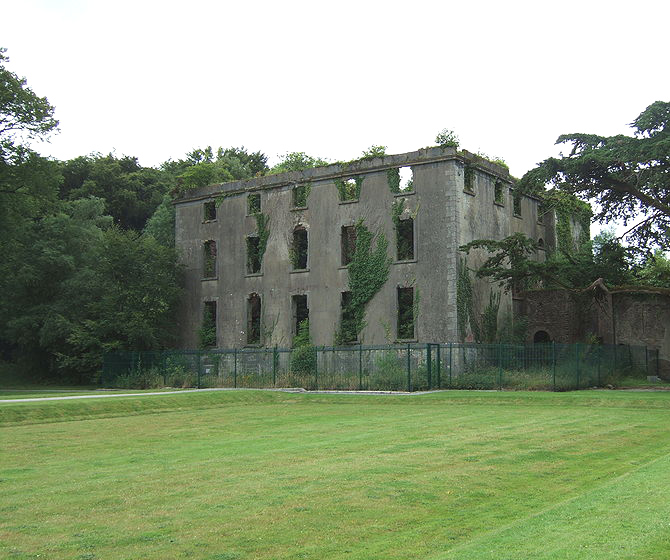 The-ruins-of-Woodstock-House-today---the-building-was-set-alight-in-July-1922-during-Civil-War